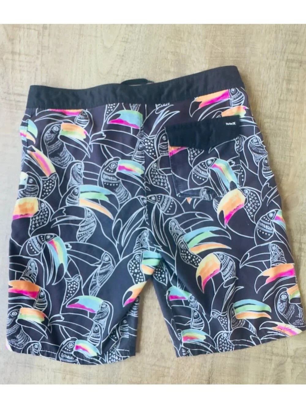 Hurley boys Board Shorts Teen Board Short Tropical Toucan Print Size 16/28 Swim